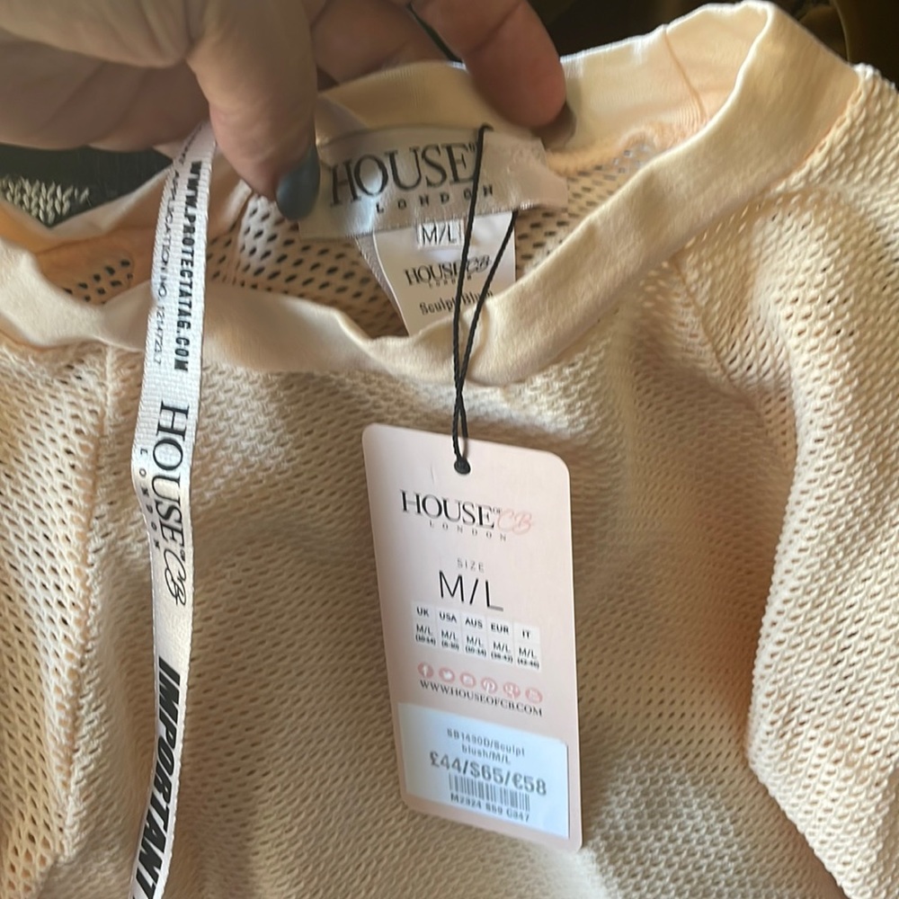 House of CB bought in December. Comes with brown shipping box